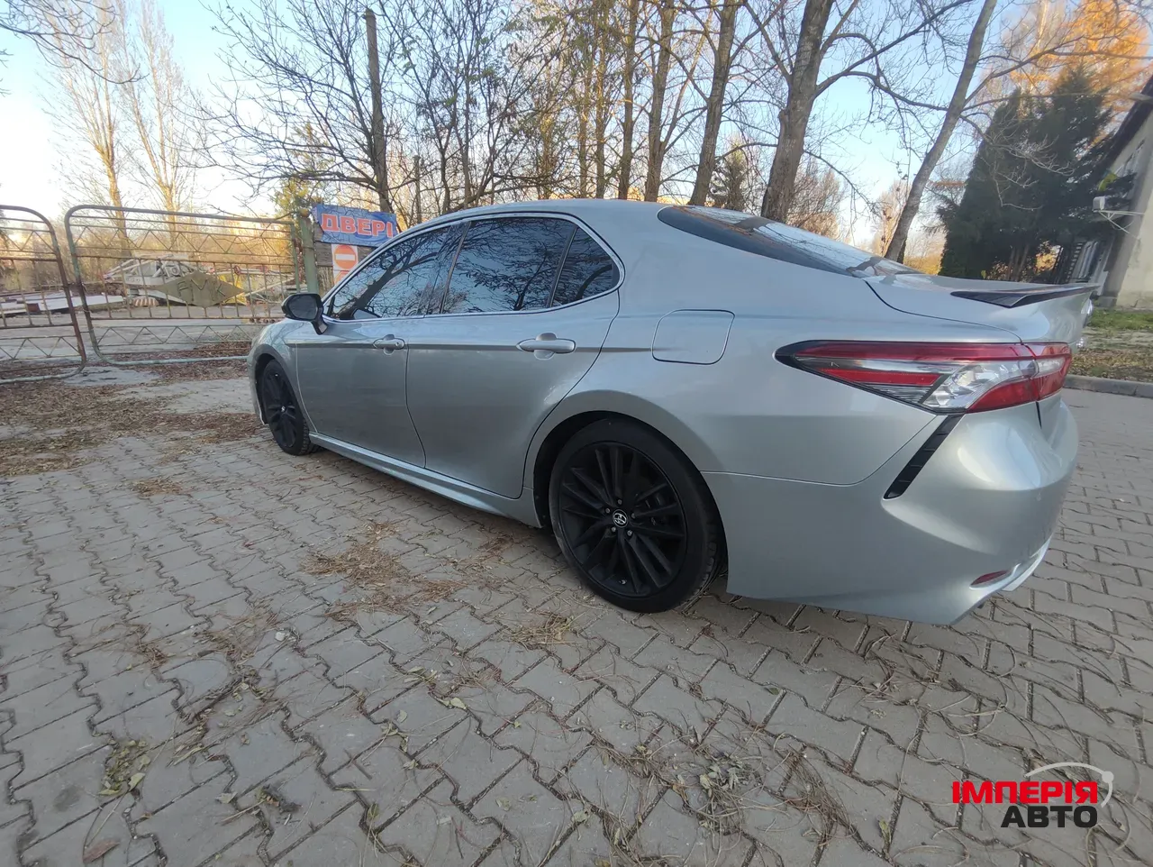 Toyota Camry - фото 5