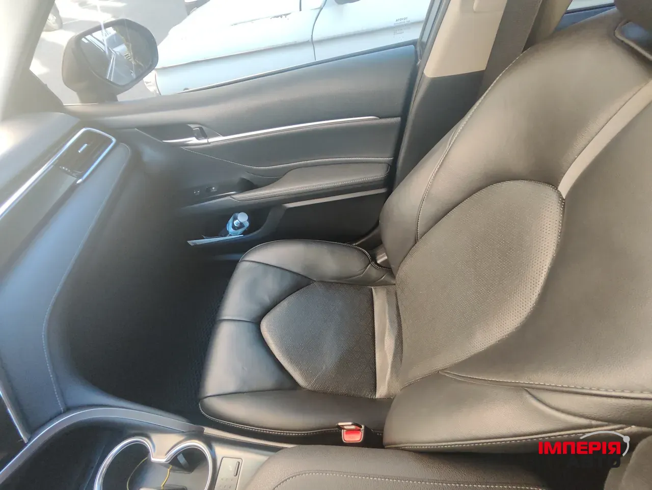 Toyota Camry - фото 12