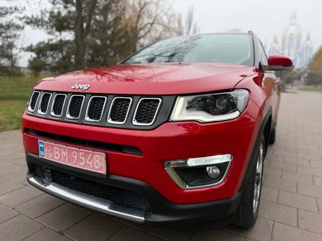 Jeep Compass - фото 1