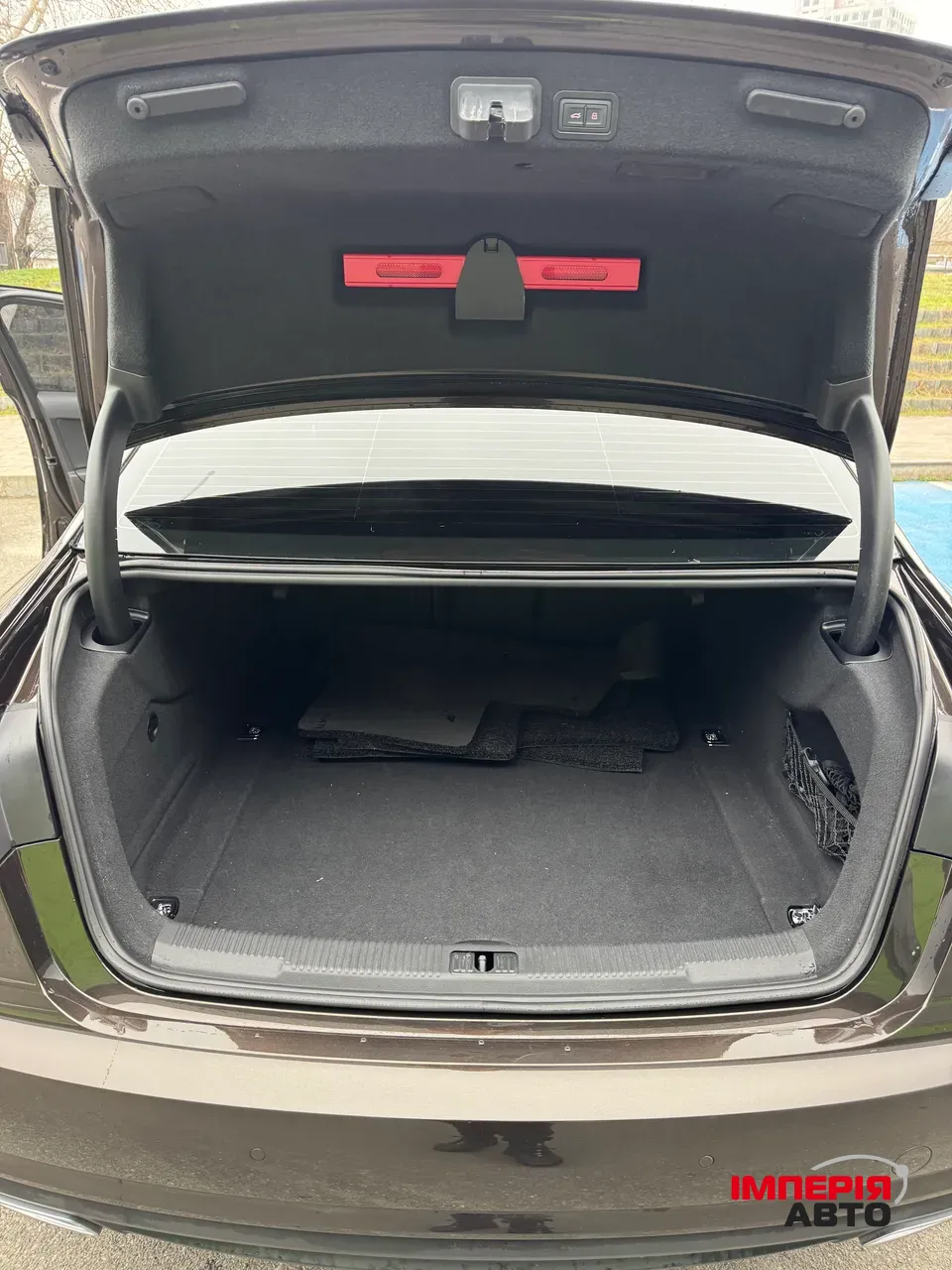 Audi A6 - фото 9