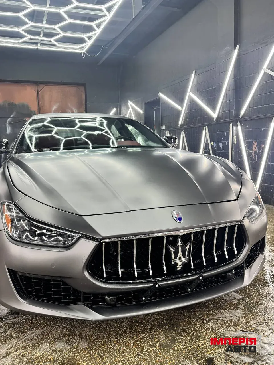 Maserati Ghibli - фото 1