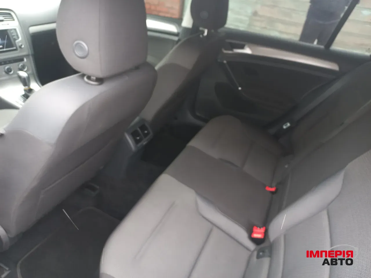 Volkswagen Golf - фото 16