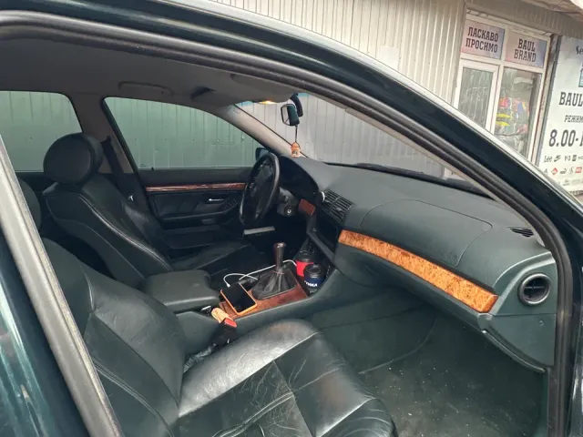 BMW 5 серії - фото 3