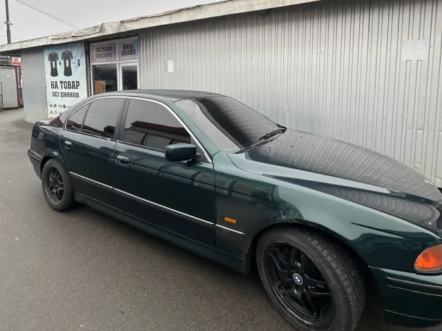 BMW 5 серії - фото 2