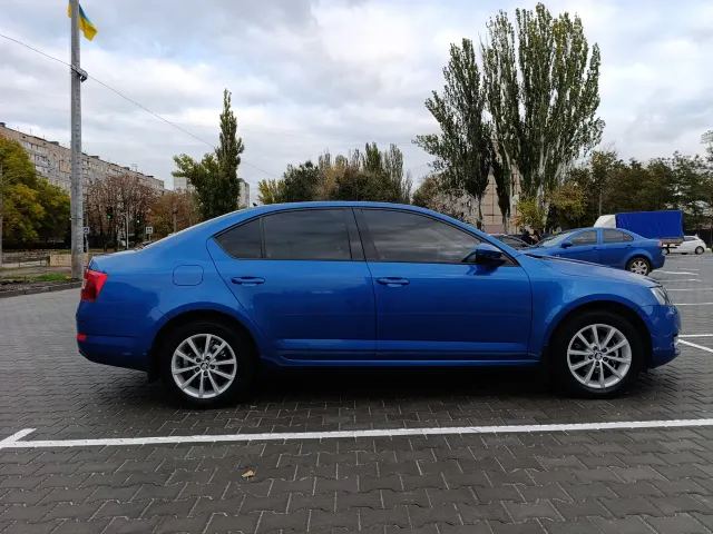 Skoda Octavia - фото 2