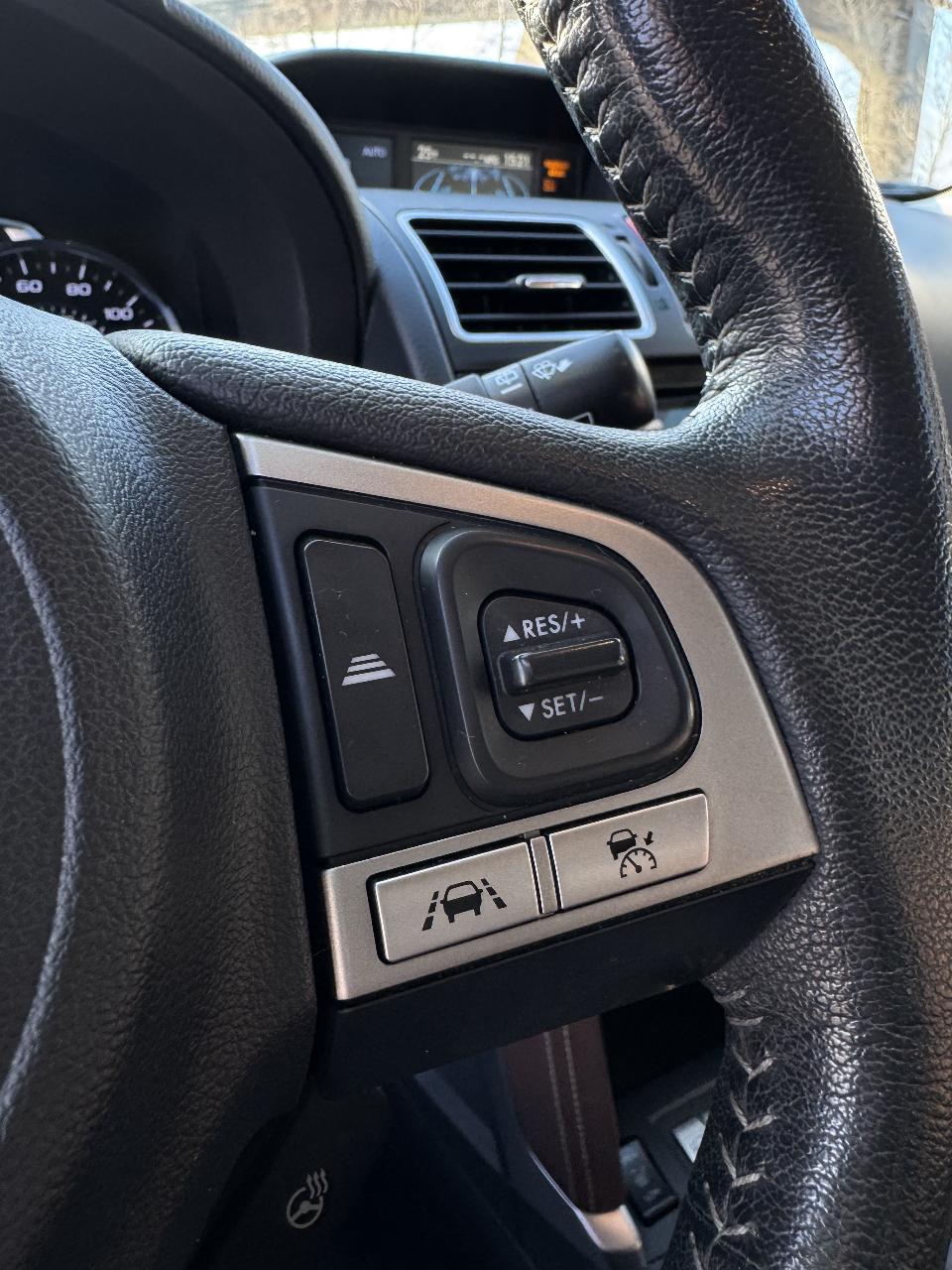 Subaru Forester - фото 2