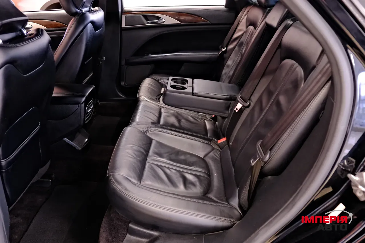 Lincoln MKZ - фото 8