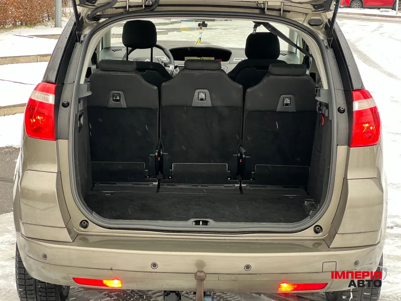 Citroen C4 Picasso - фото 17