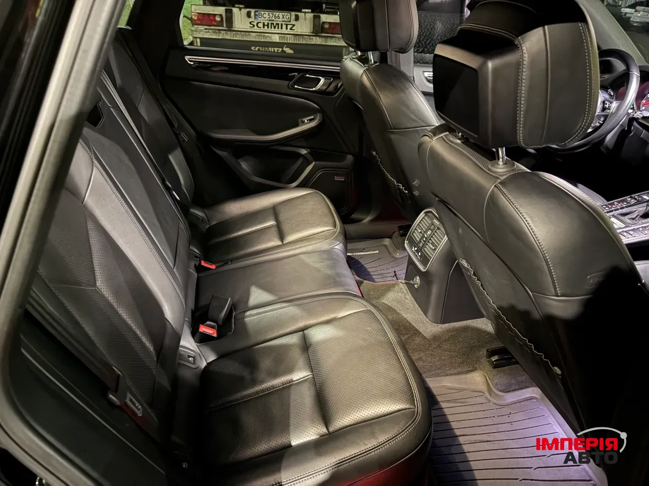 Porsche Macan - фото 8