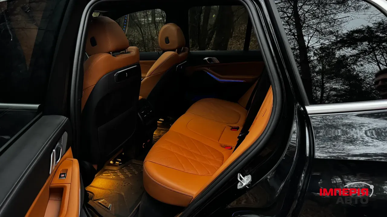 BMW X5 - фото 17
