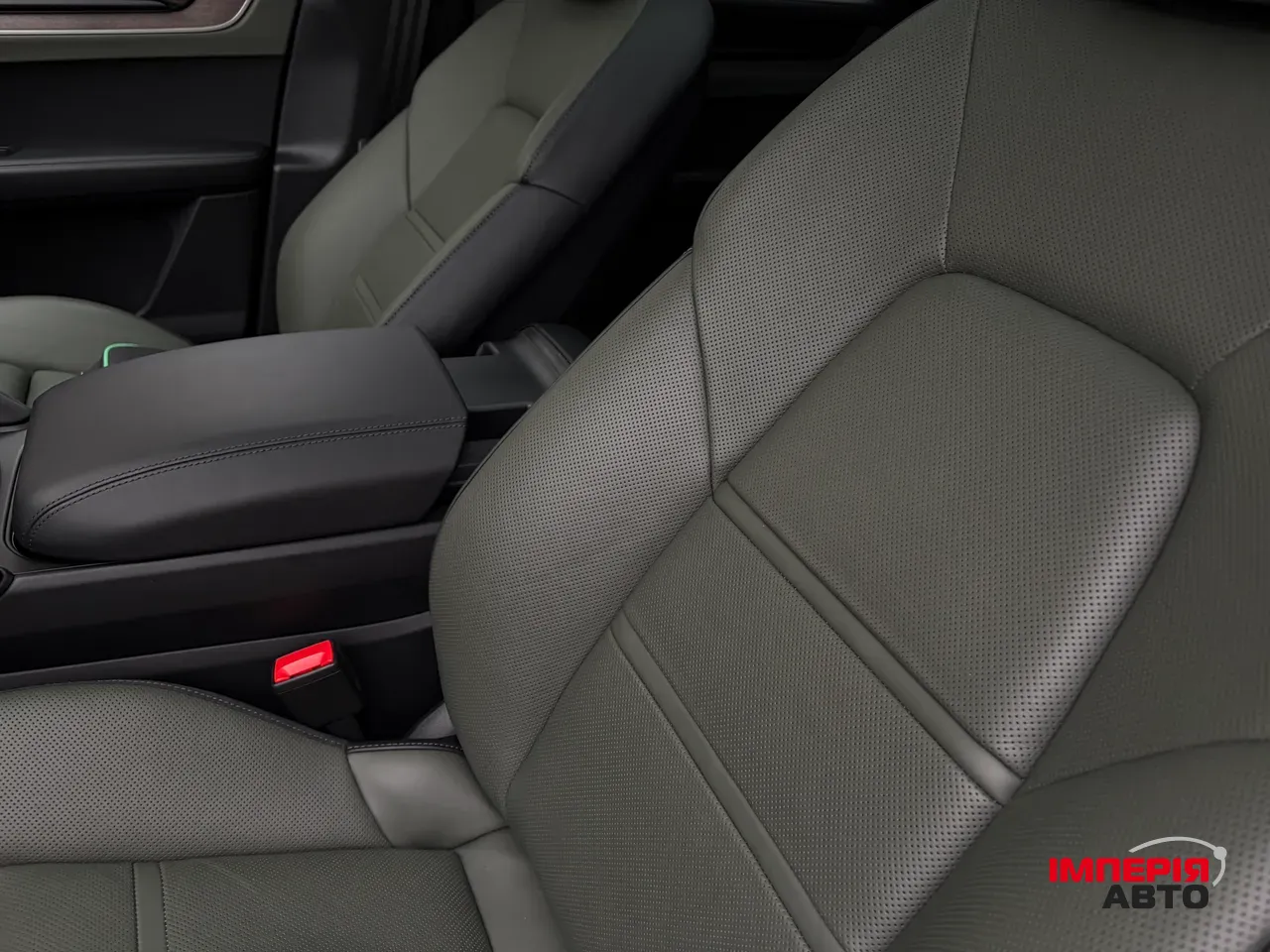 Porsche Cayenne - фото 25