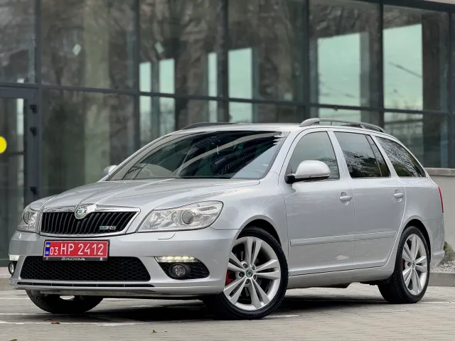 Skoda Octavia RS - фото 2