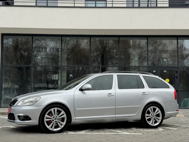 Skoda Octavia RS - фото 3
