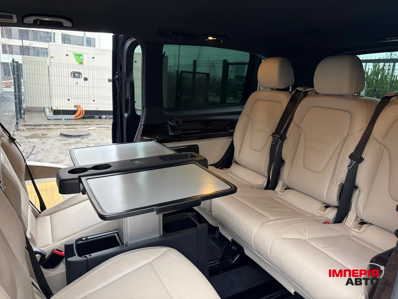Mercedes-Benz V-Класс - фото 28