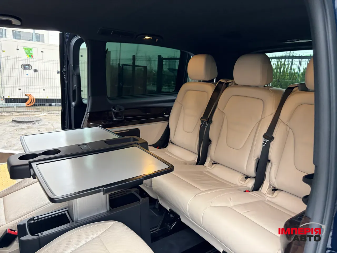 Mercedes-Benz V-Класс - фото 27