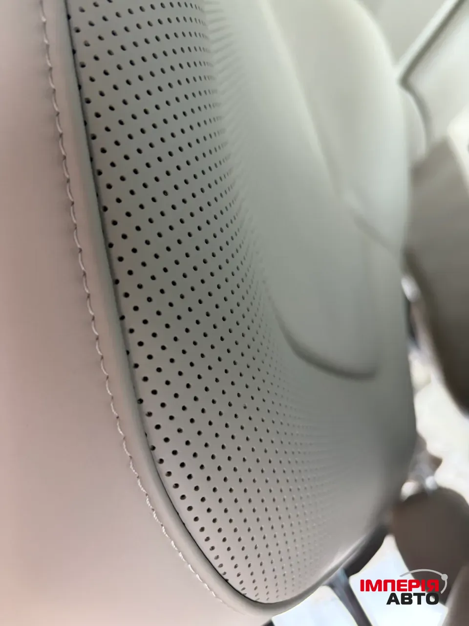 Mercedes-Benz V-Класс - фото 21