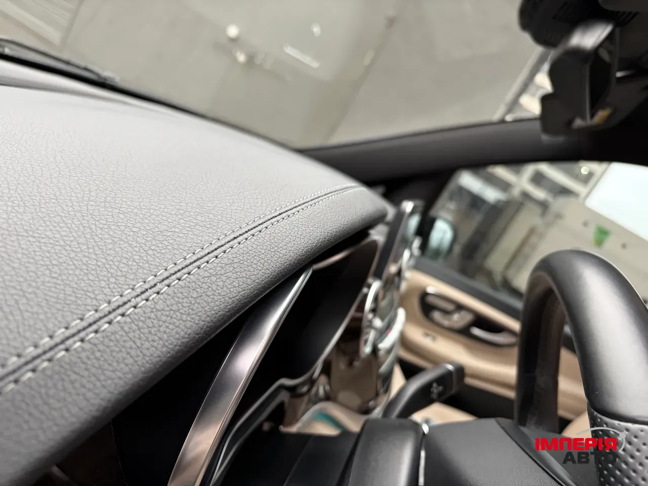 Mercedes-Benz V-Класс - фото 10