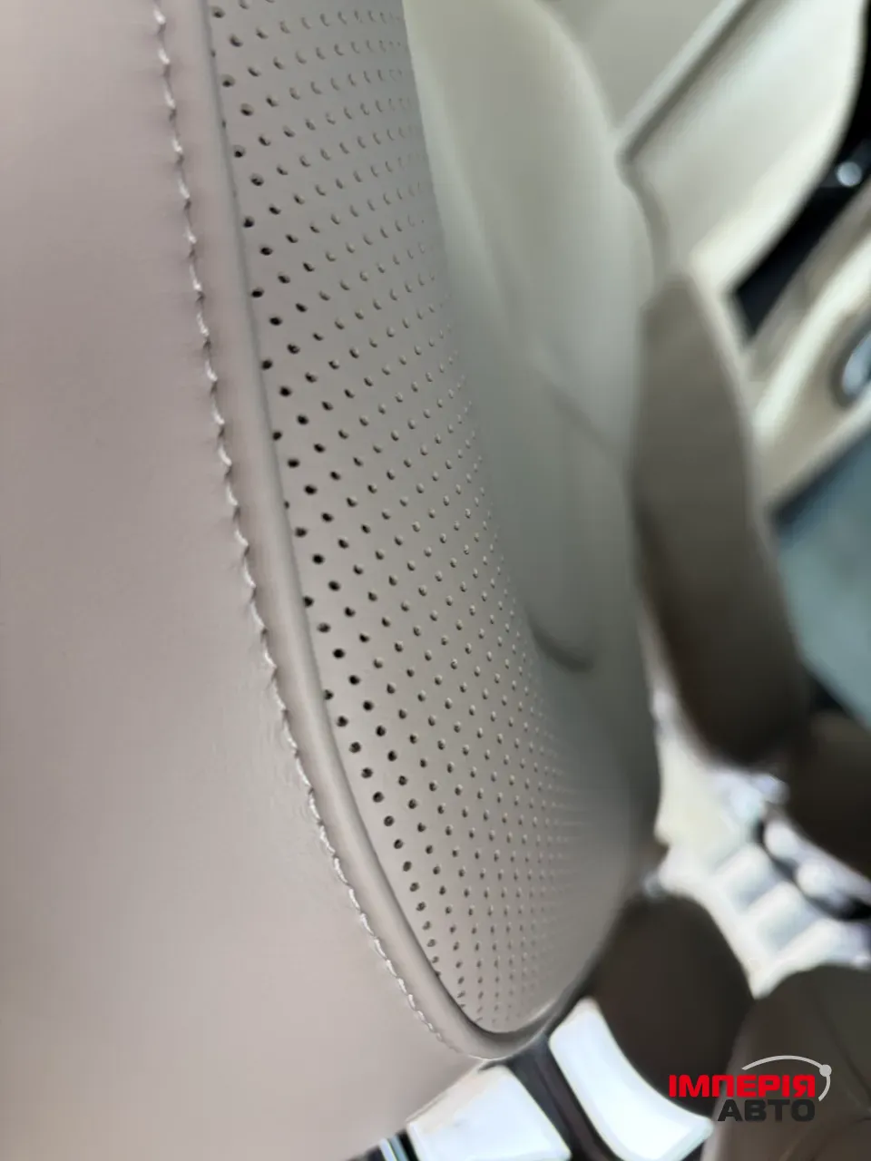 Mercedes-Benz V-Класс - фото 22