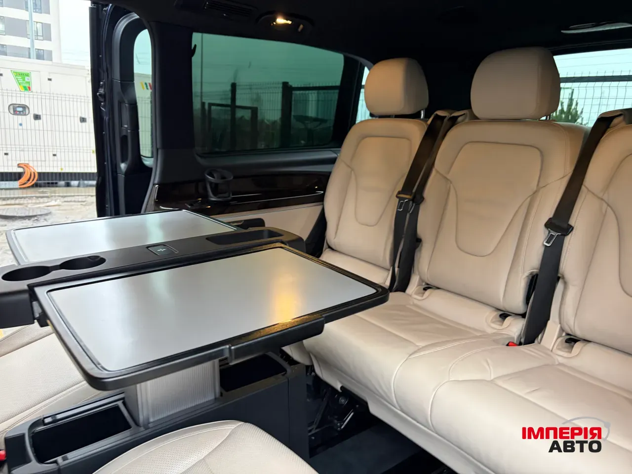 Mercedes-Benz V-Класс - фото 24