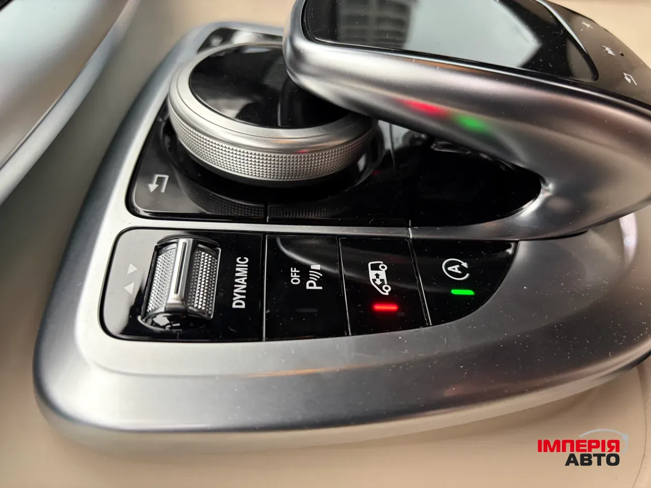 Mercedes-Benz V-Класс - фото 15