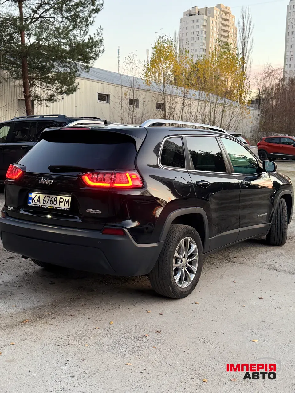 Jeep Cherokee - фото 5