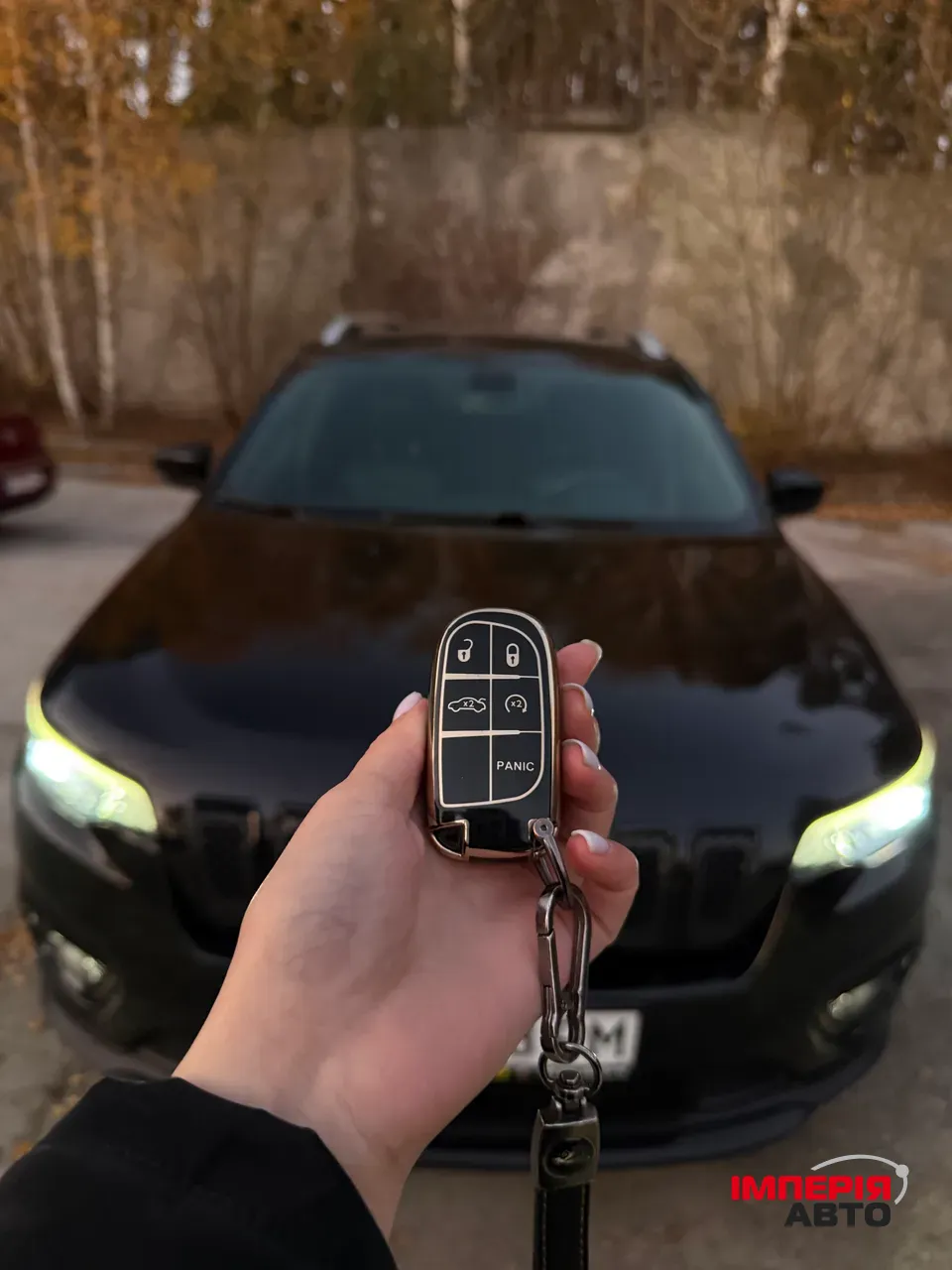 Jeep Cherokee - фото 1