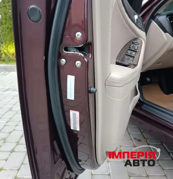 Kia Optima - фото 12