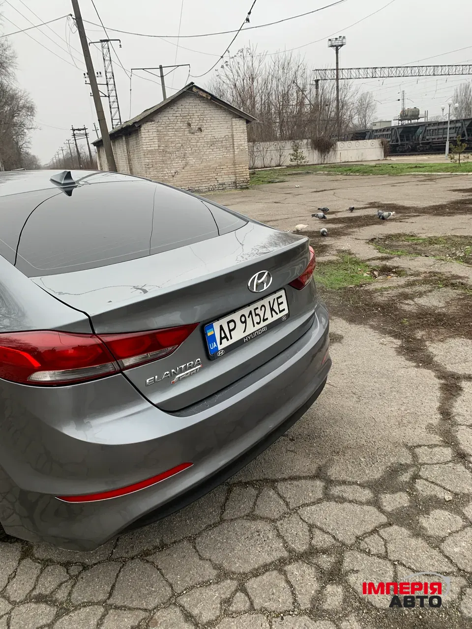 Hyundai Elantra - фото 4