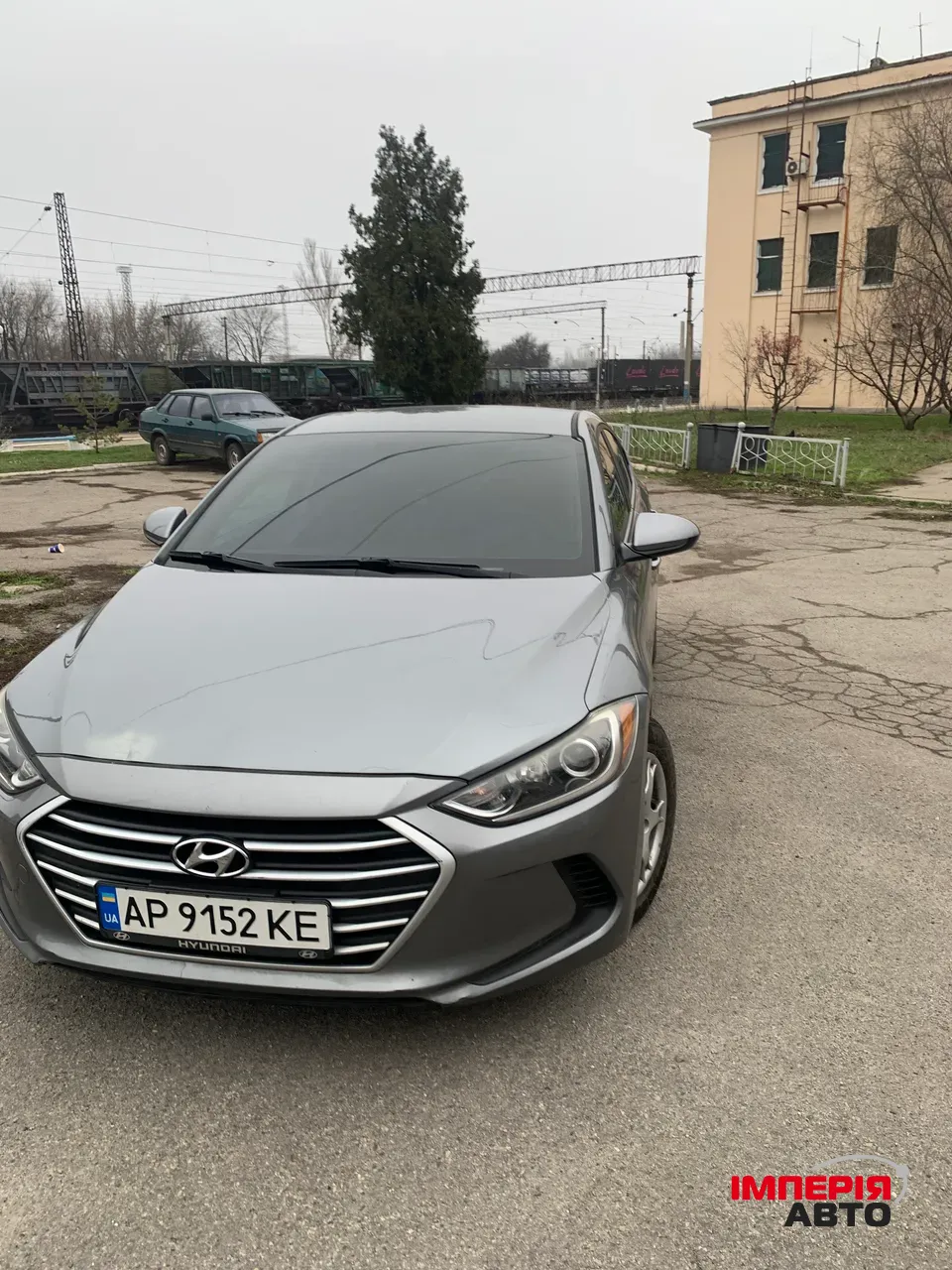 Hyundai Elantra - фото 2