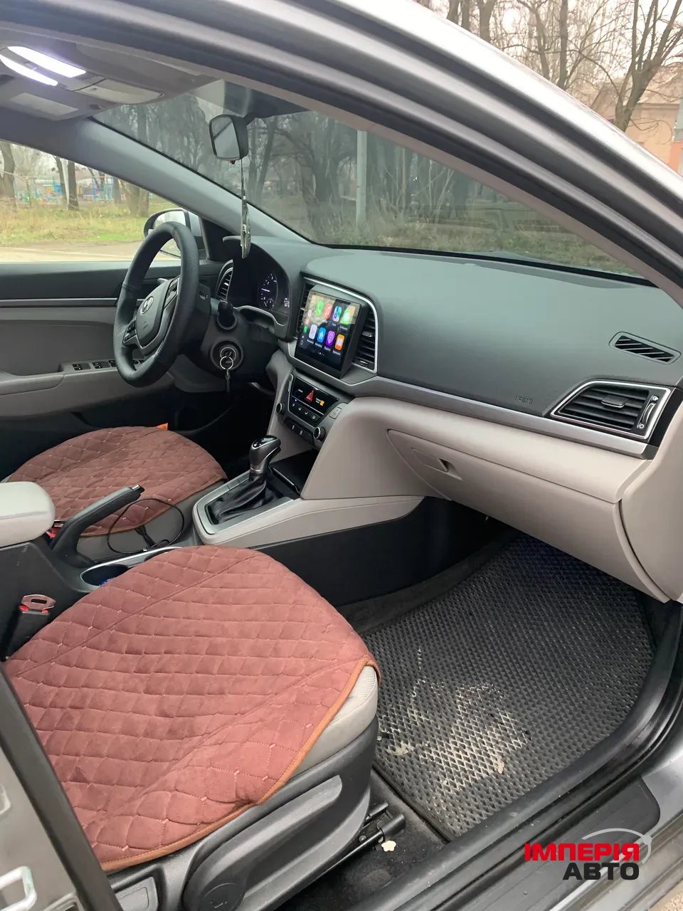 Hyundai Elantra - фото 5