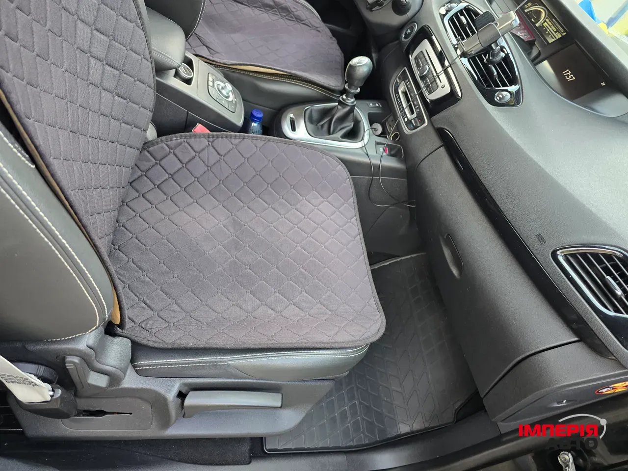 Renault Scenic - фото 16