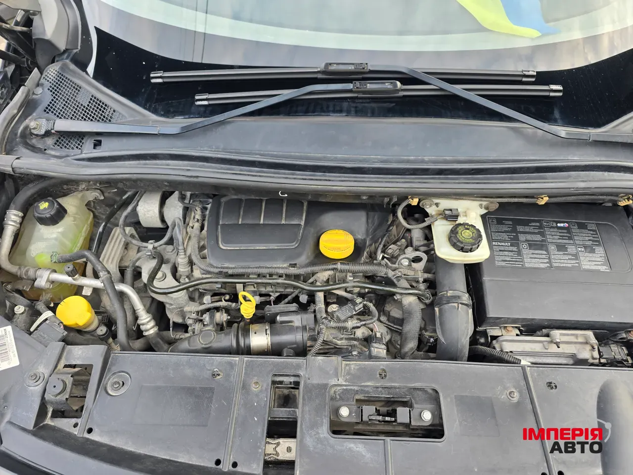 Renault Scenic - фото 18