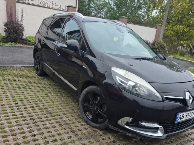 Renault Scenic - фото 2