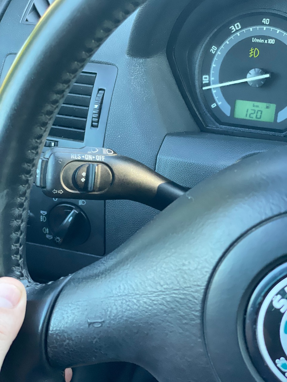 Skoda Fabia - фото 5