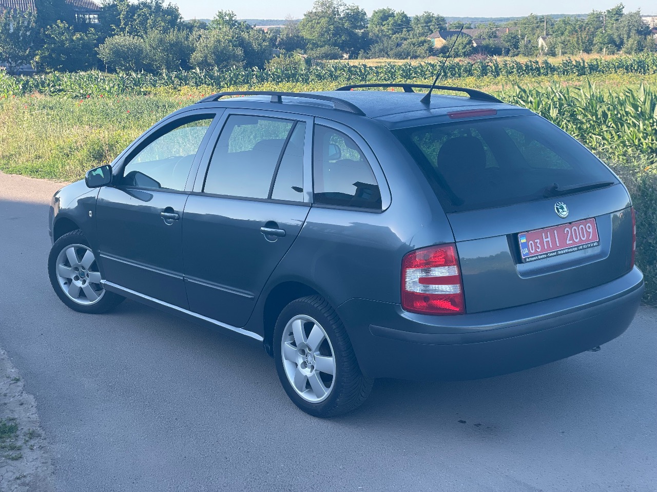 Skoda Fabia - фото 9