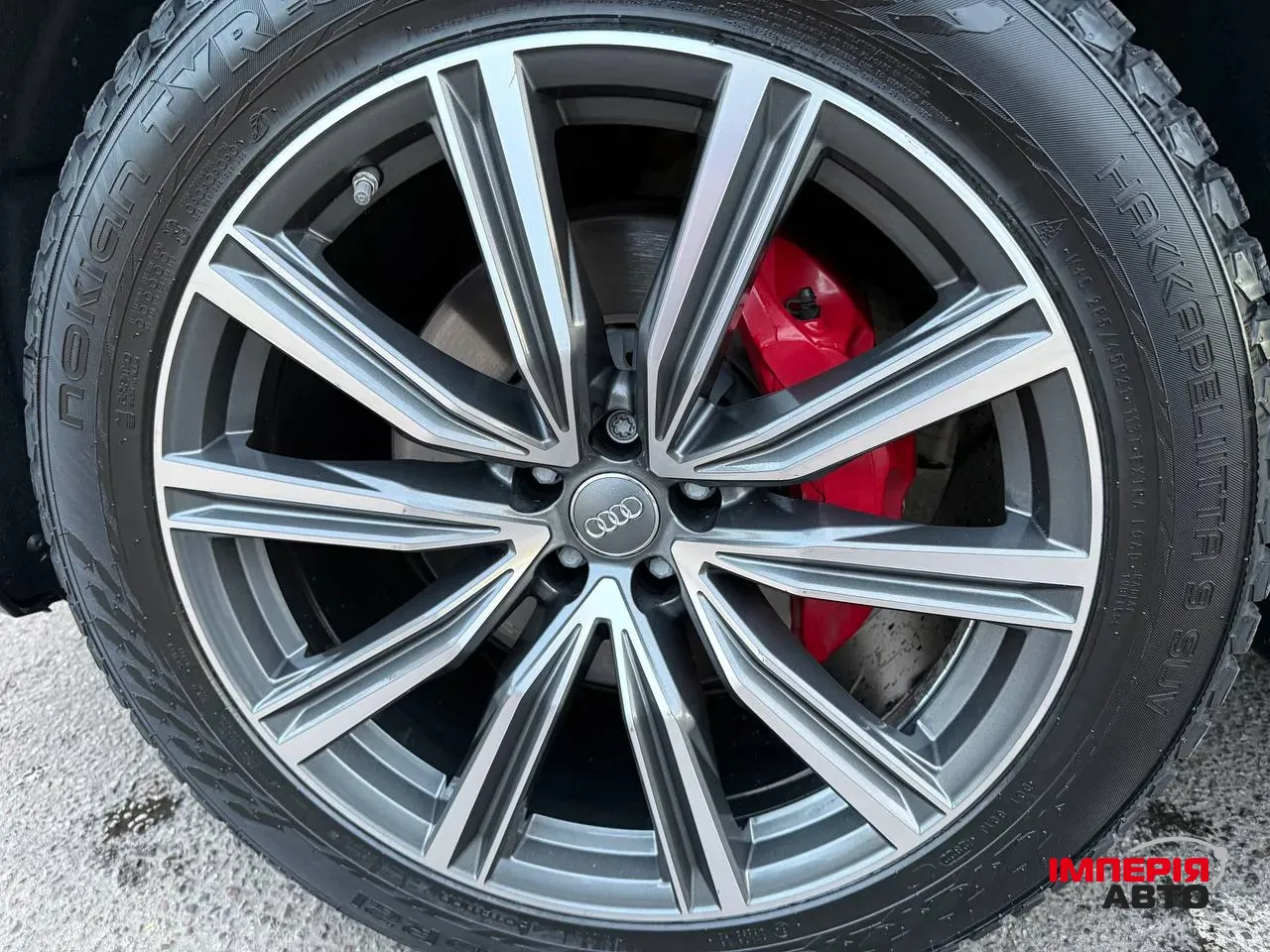 Audi Q8 - фото 9