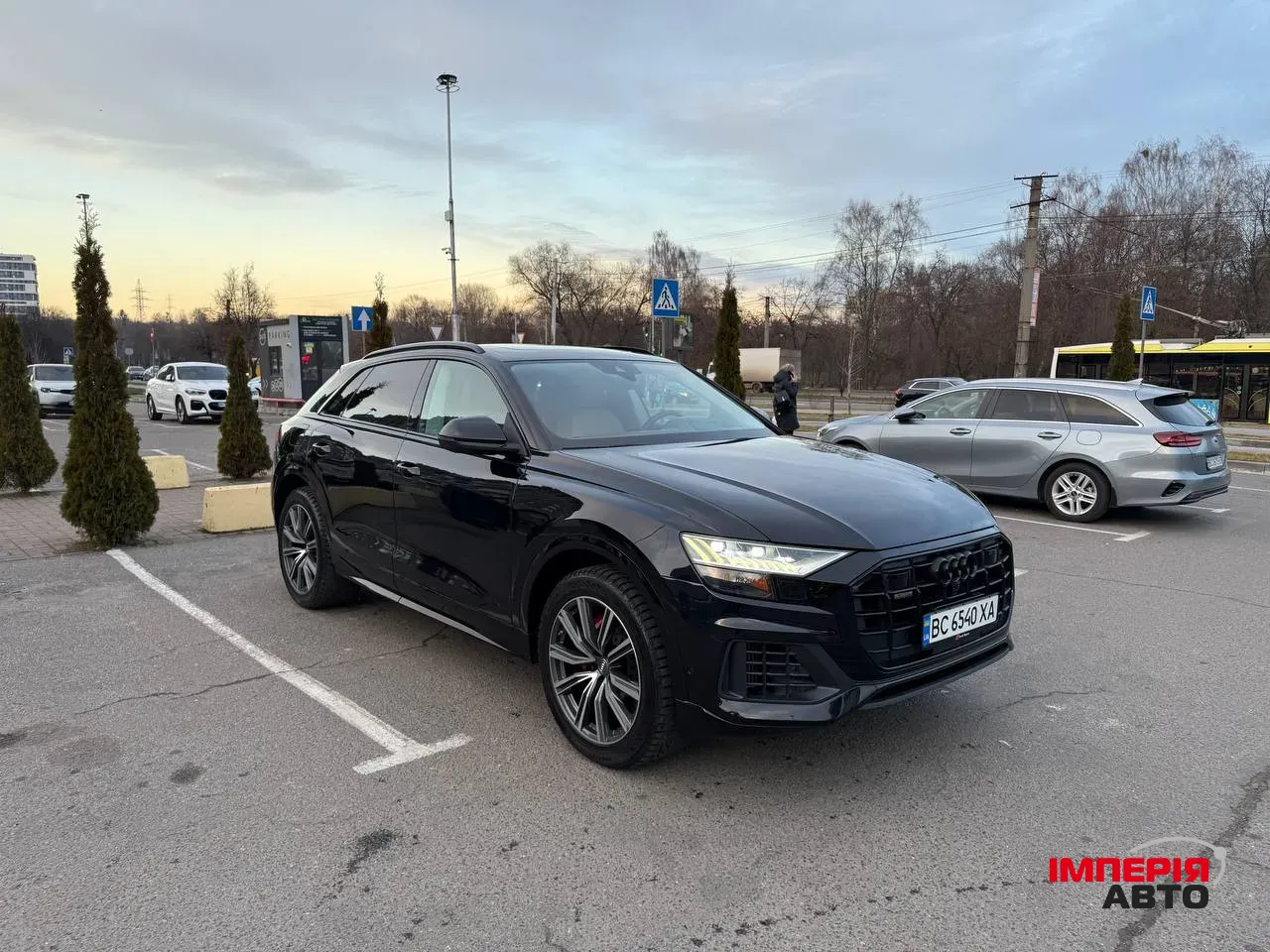 Audi Q8 - фото 1