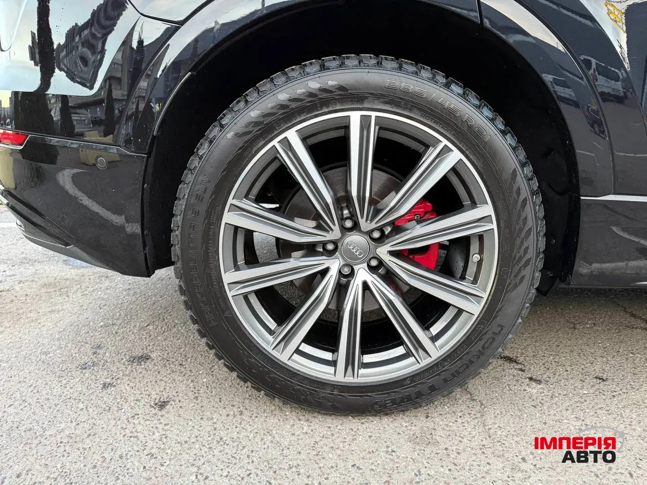 Audi Q8 - фото 12