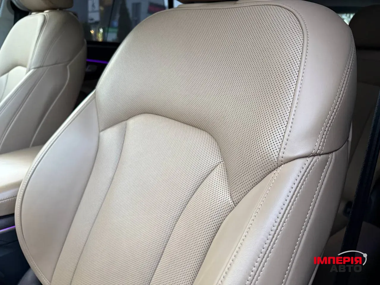 Audi Q8 - фото 21