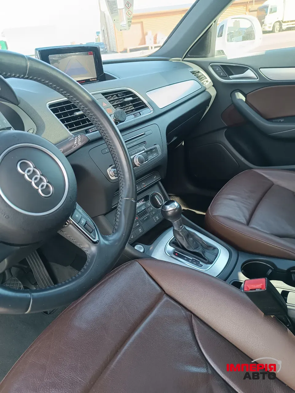 Audi Q3 - фото 32