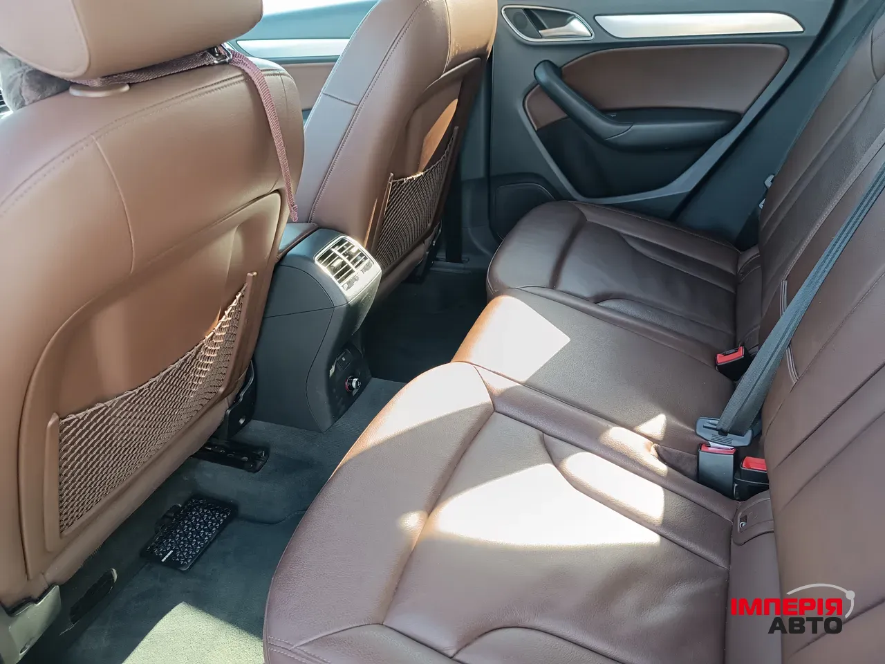 Audi Q3 - фото 16