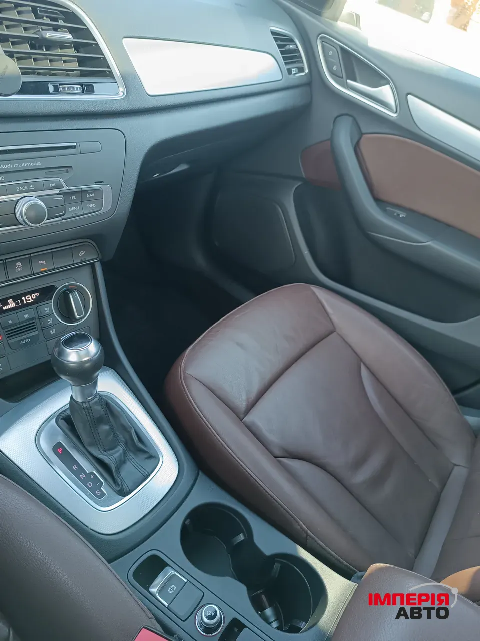 Audi Q3 - фото 28