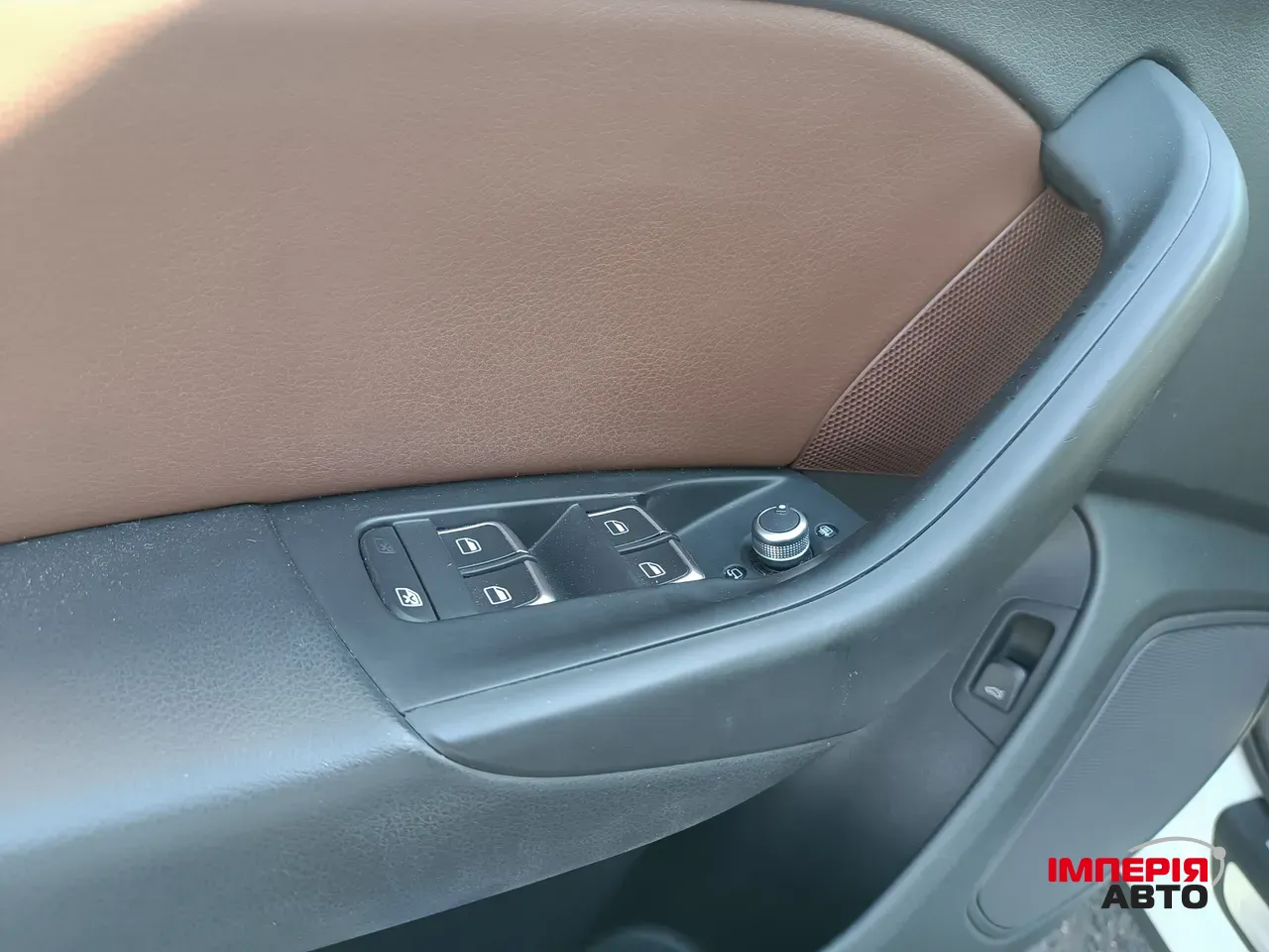 Audi Q3 - фото 13