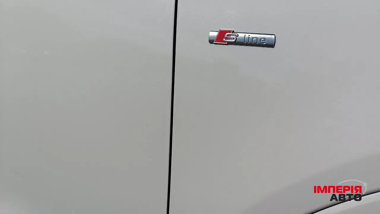 Audi Q3 - фото 6