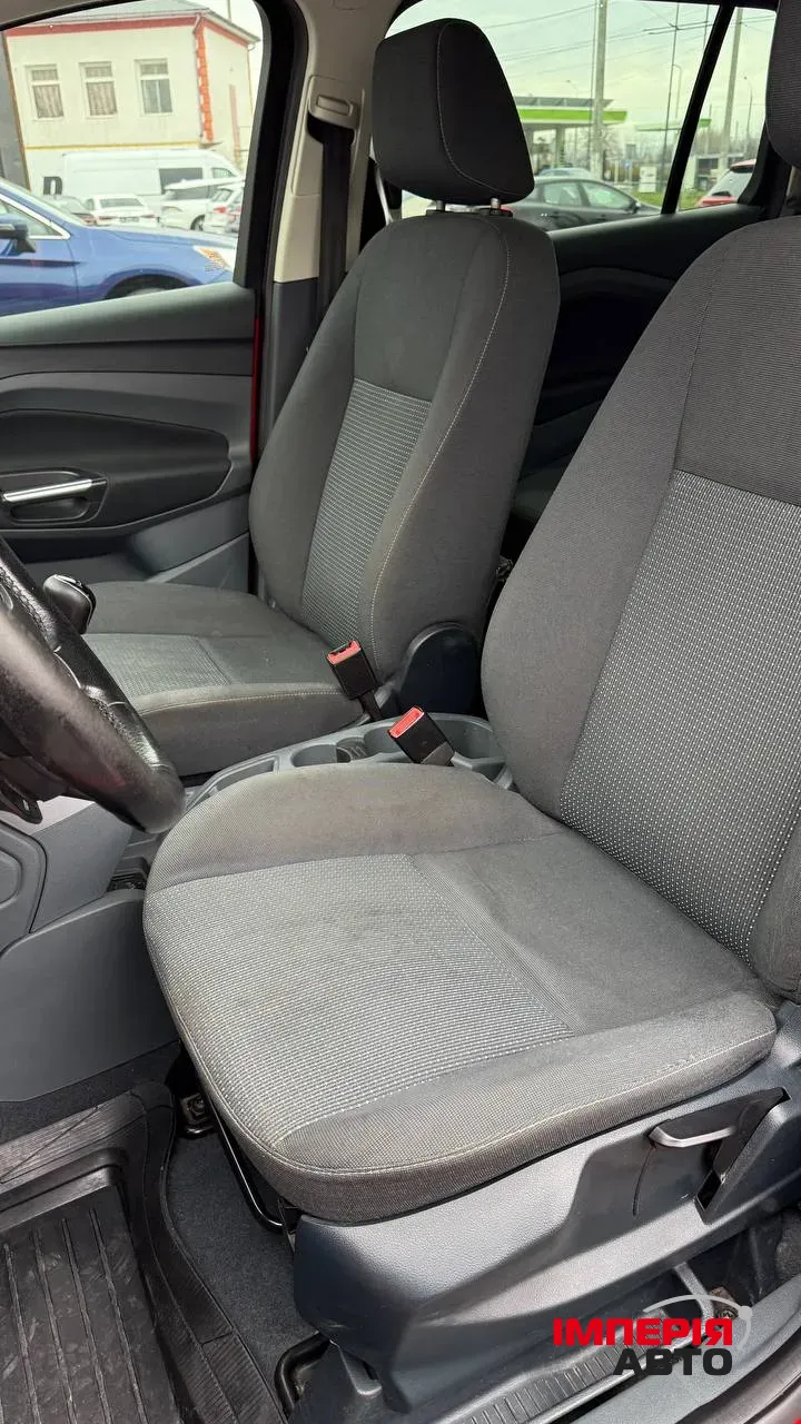 Ford C-MAX - фото 10