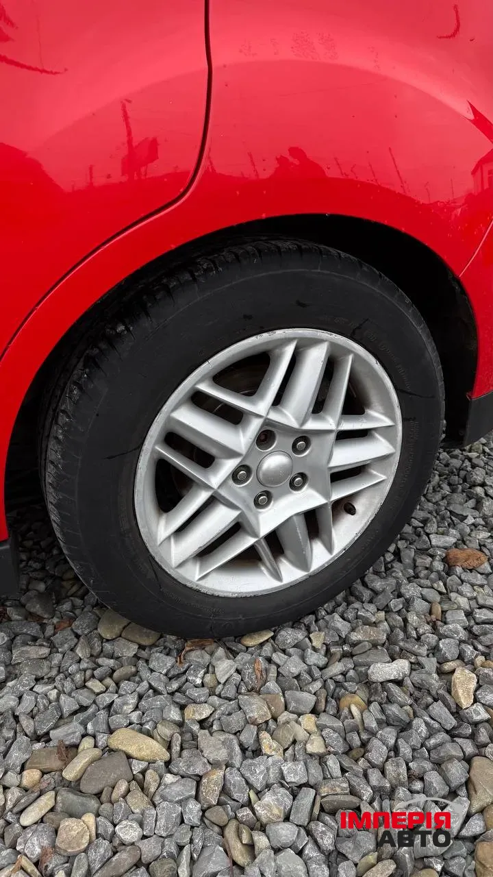 Ford C-MAX - фото 16