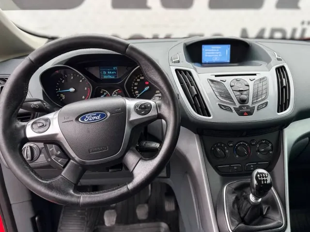 Ford C-MAX - фото 4