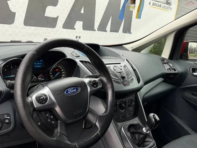 Ford C-MAX - фото 5