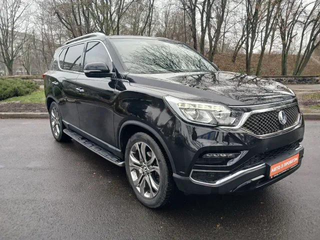 SsangYong Rexton - фото 3