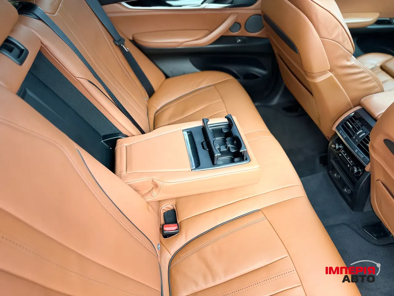 BMW X5 - фото 31